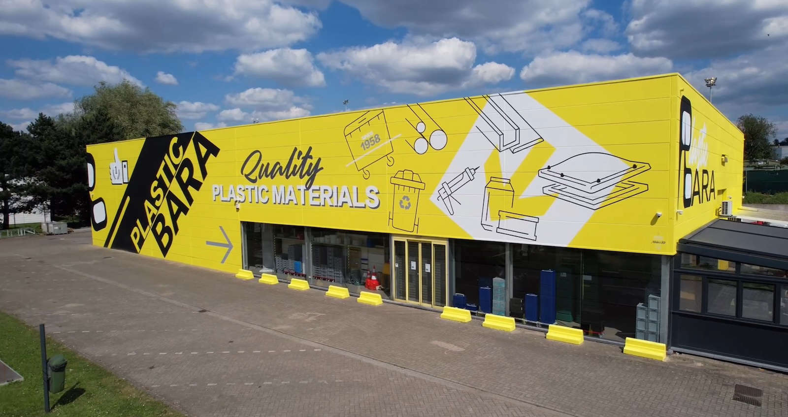 plastic bara a30 atelier30 fresque murale entreprise commerce 17 1